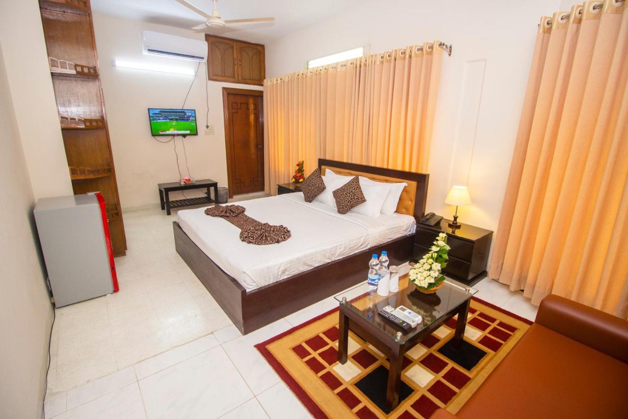Hotel Suite Palace Dhaka Exteriör bild
